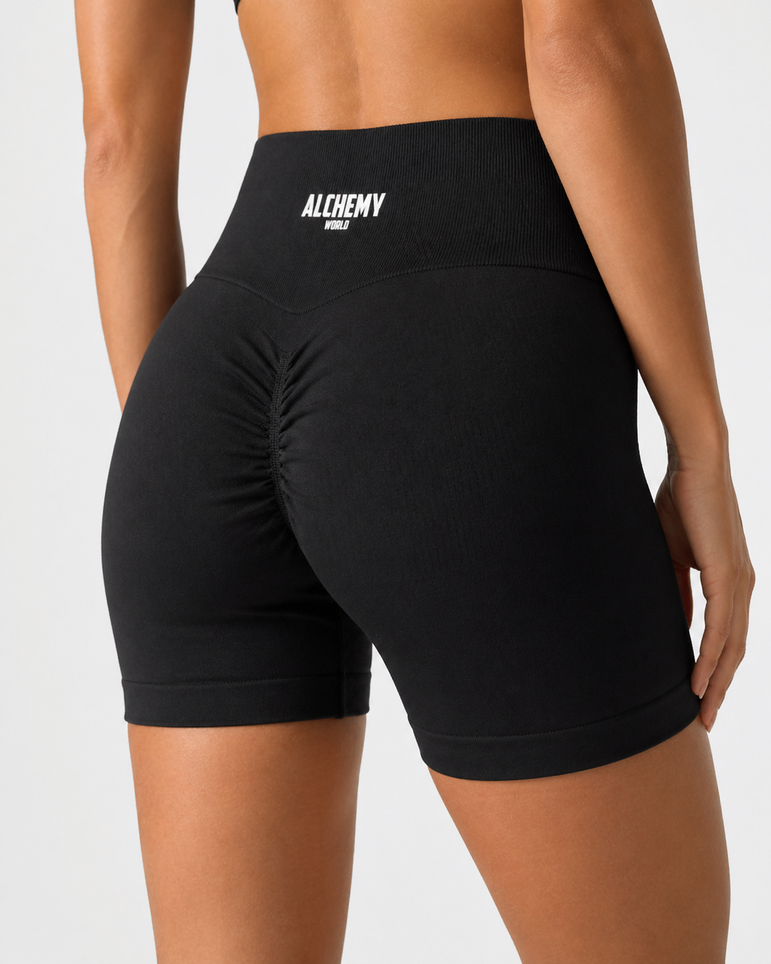 LUMA Scrunch Shorts – Black